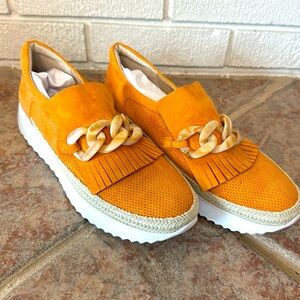 NEW! Vaneli Sport Sneakers